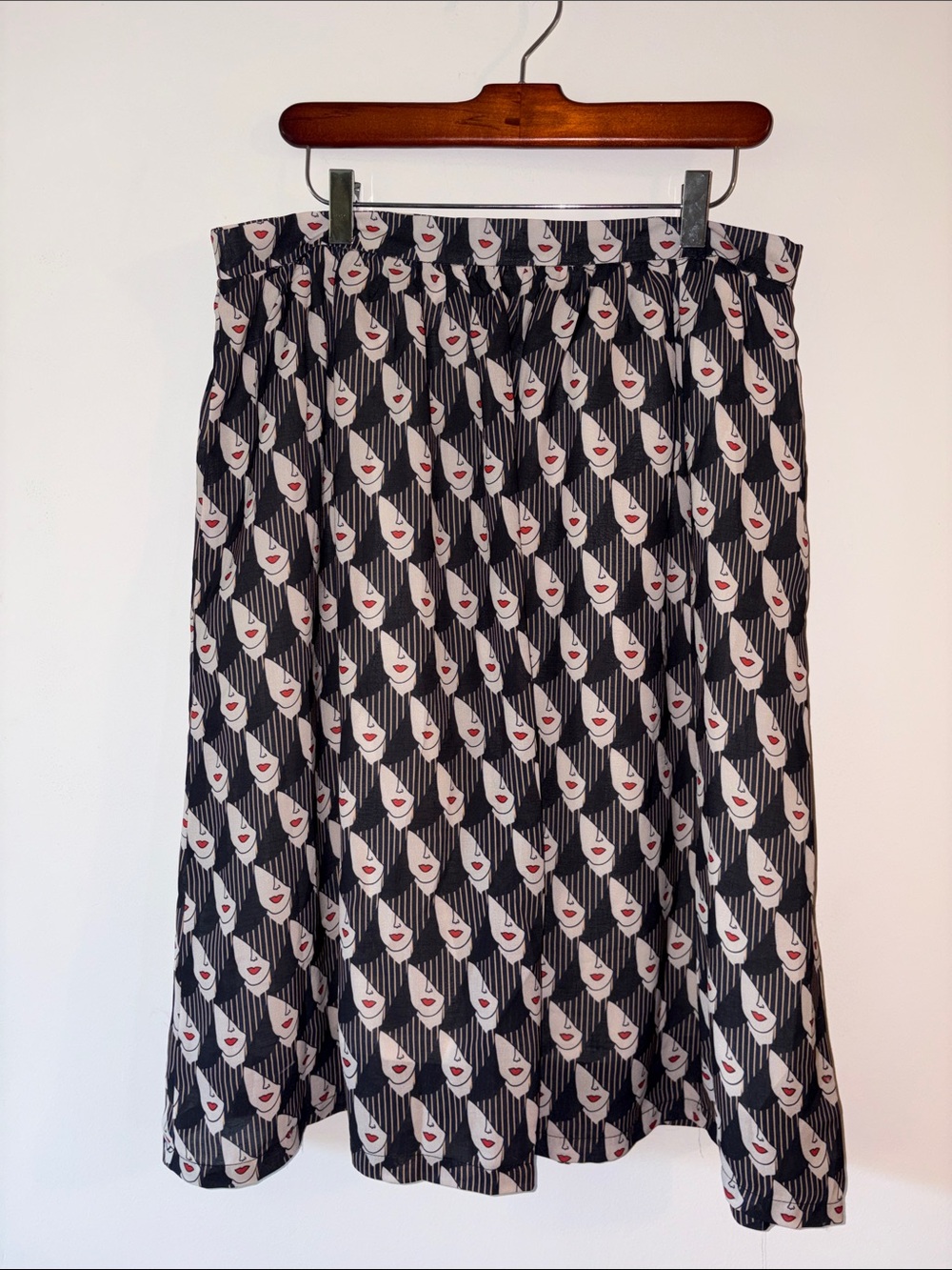 Graphic Face Print Midi Skirt in Black, White & Red 8/10